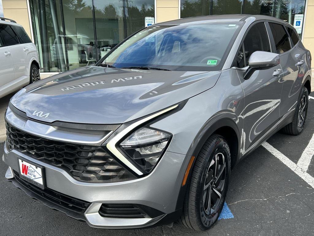 2023 Kia Sportage Hybrid LX photo 2