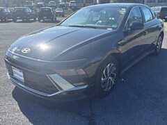 2026 Hyundai Sonata Hybrid Blue Sedan
