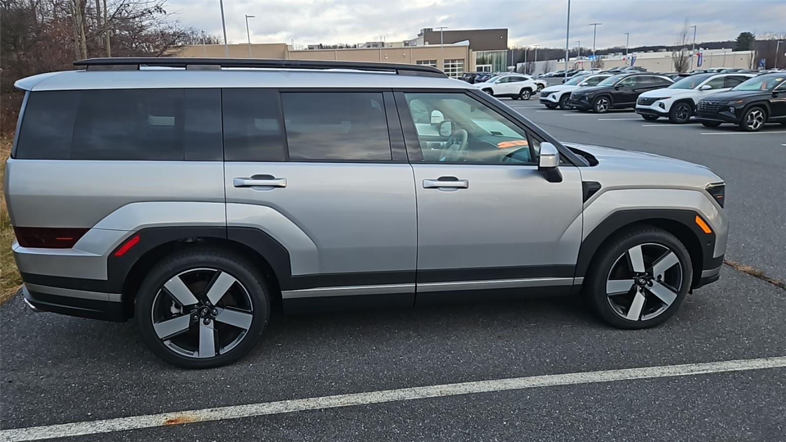 2024 Hyundai Santa Fe Limited - Photo 6