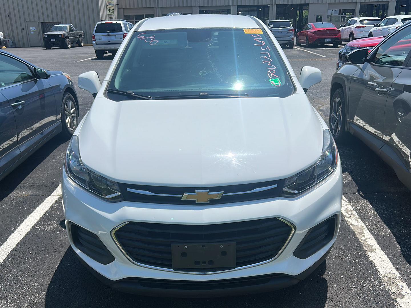 2021 Chevrolet Trax LS - Photo 6