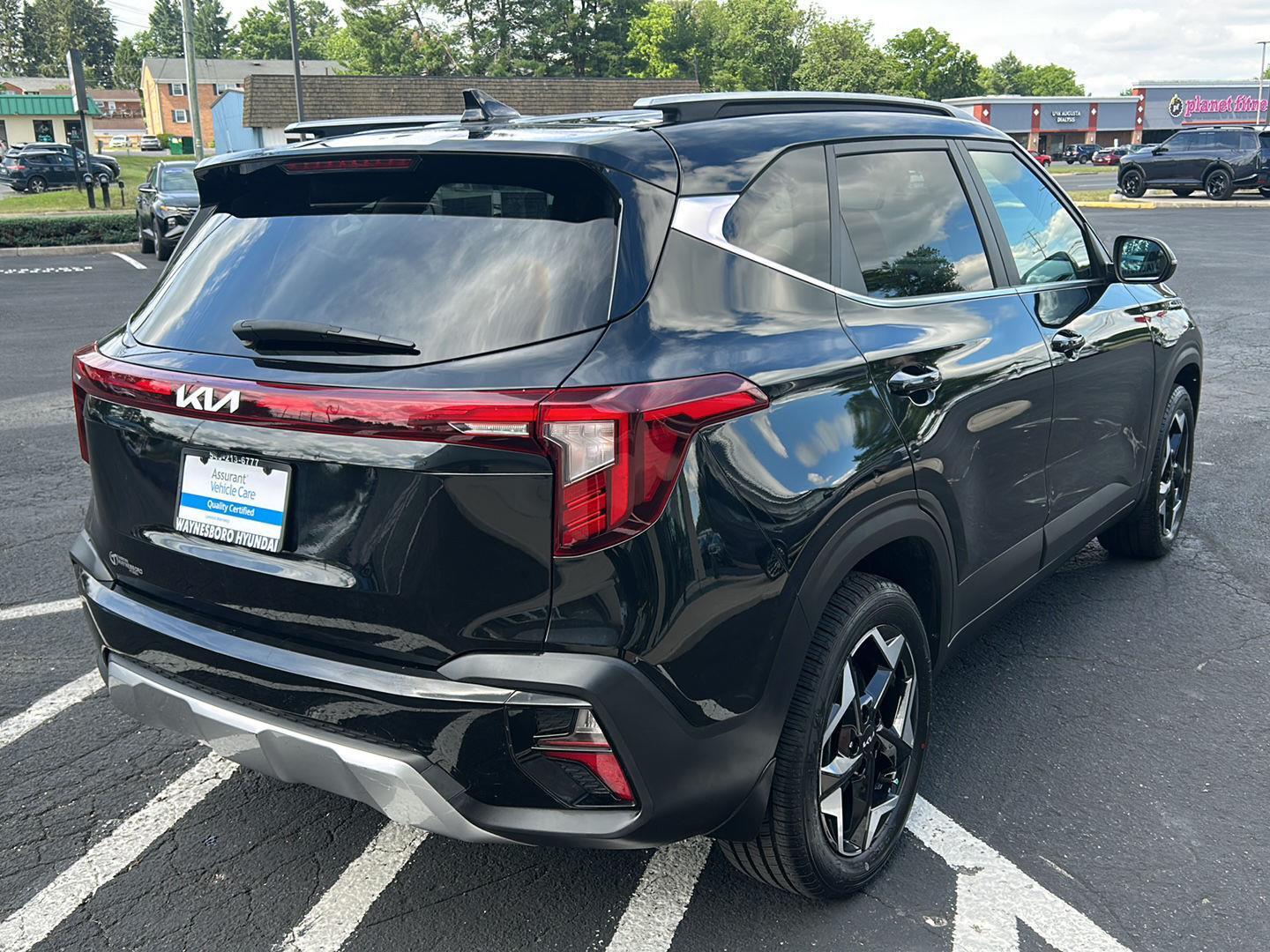 2024 Kia Seltos EX - Photo 8