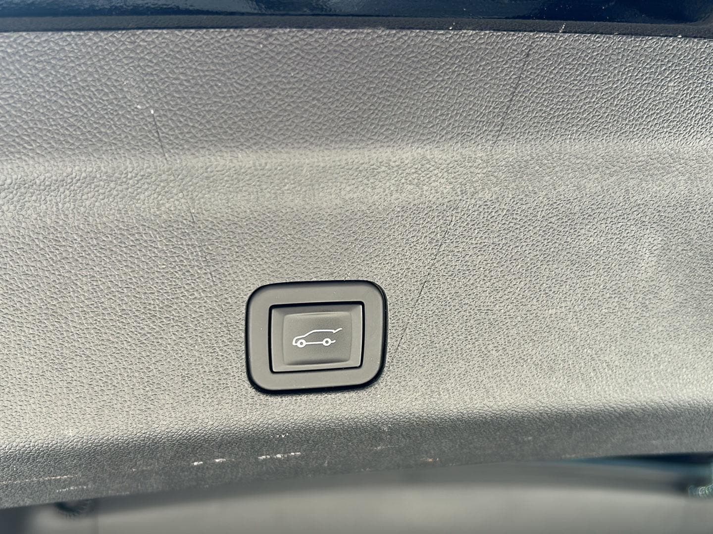 2025 Chevrolet Tahoe LT - Photo 21