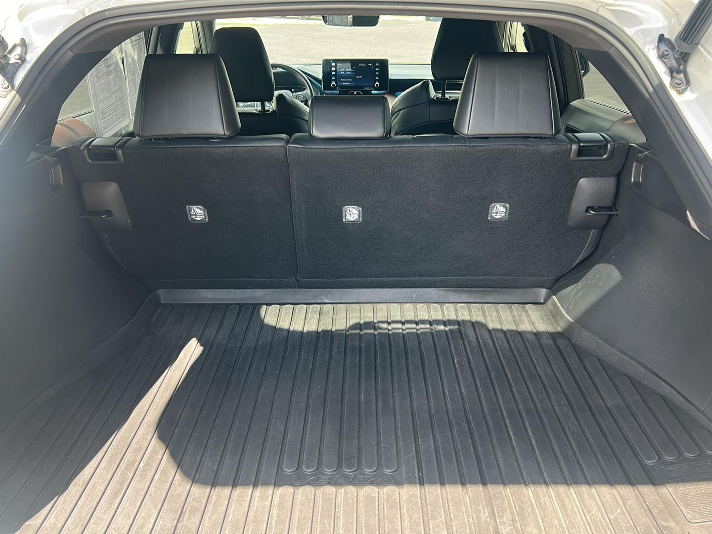 2022 Toyota Venza XLE - Photo 8