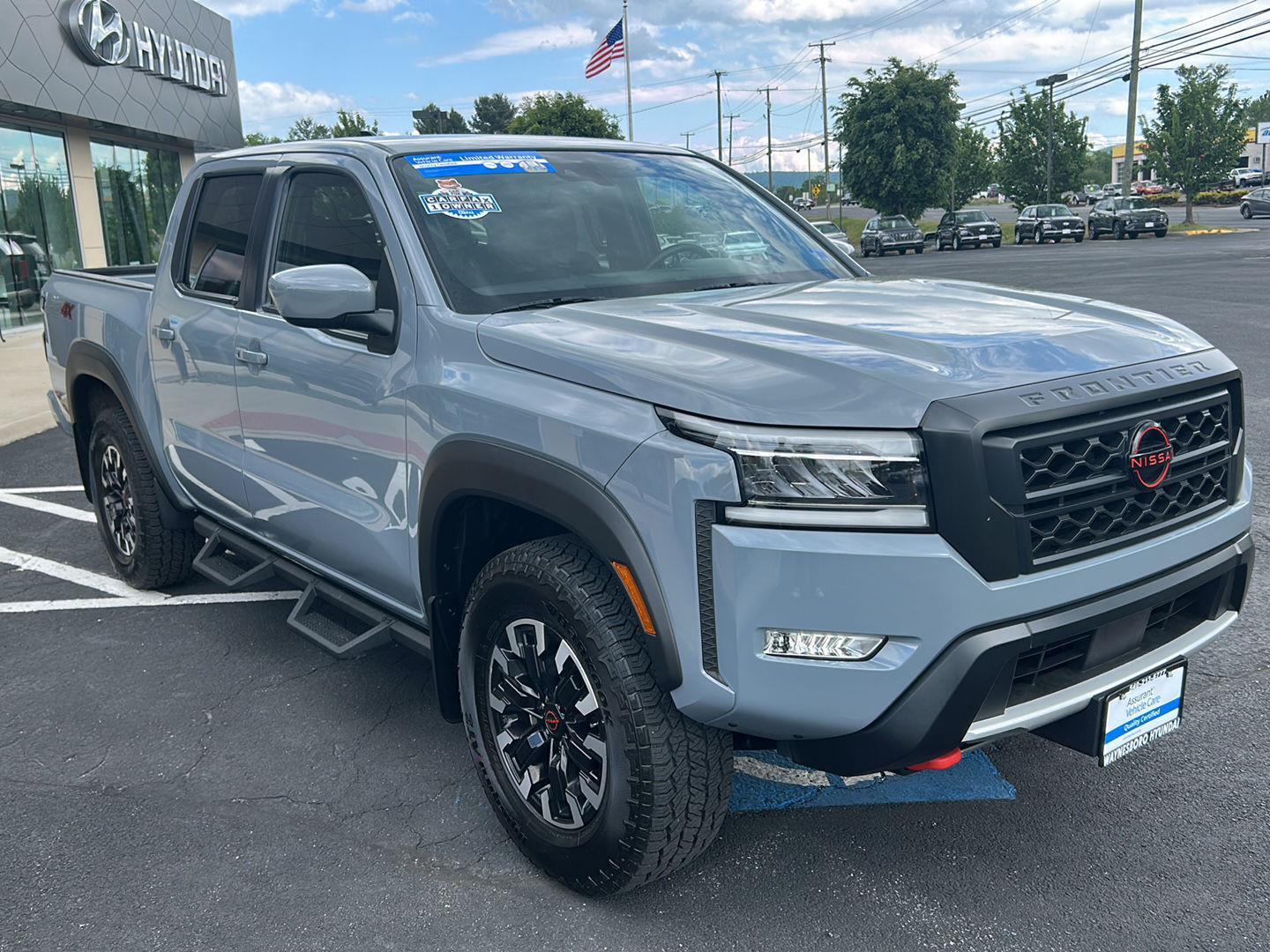 2024 Nissan Frontier PRO-4X - Photo 9