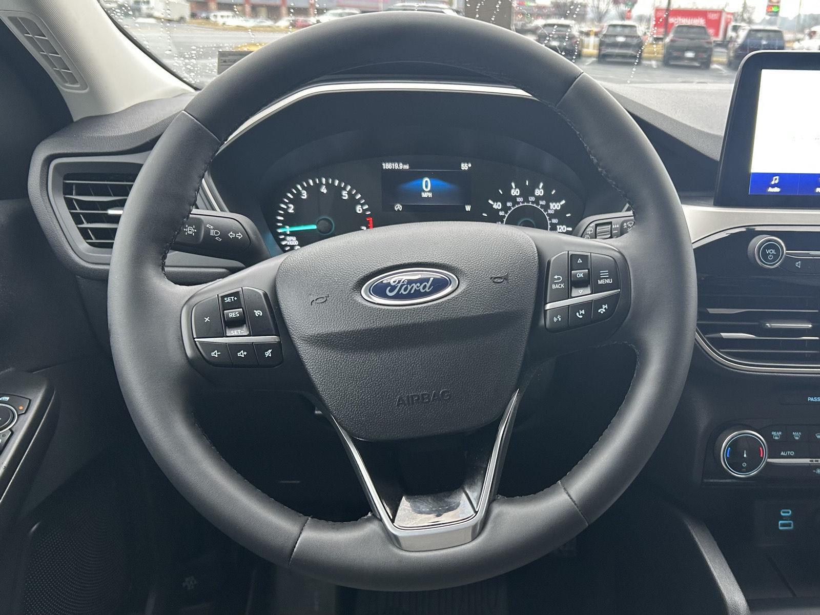 2022 Ford Escape SE - Photo 18
