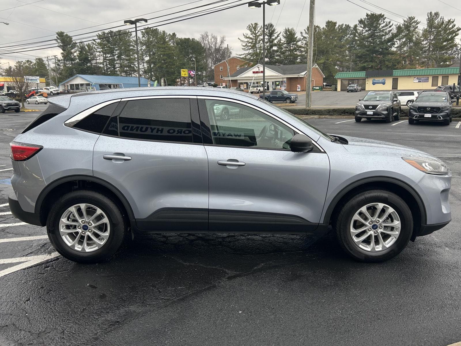 2022 Ford Escape SE - Photo 8