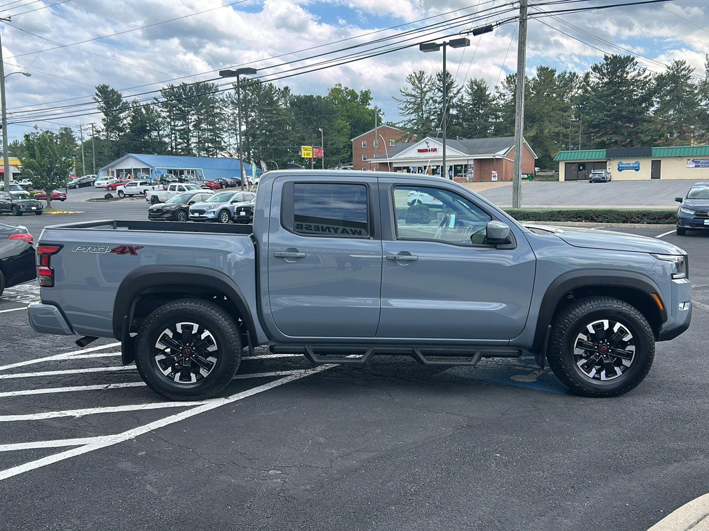 2024 Nissan Frontier PRO-4X - Photo 8