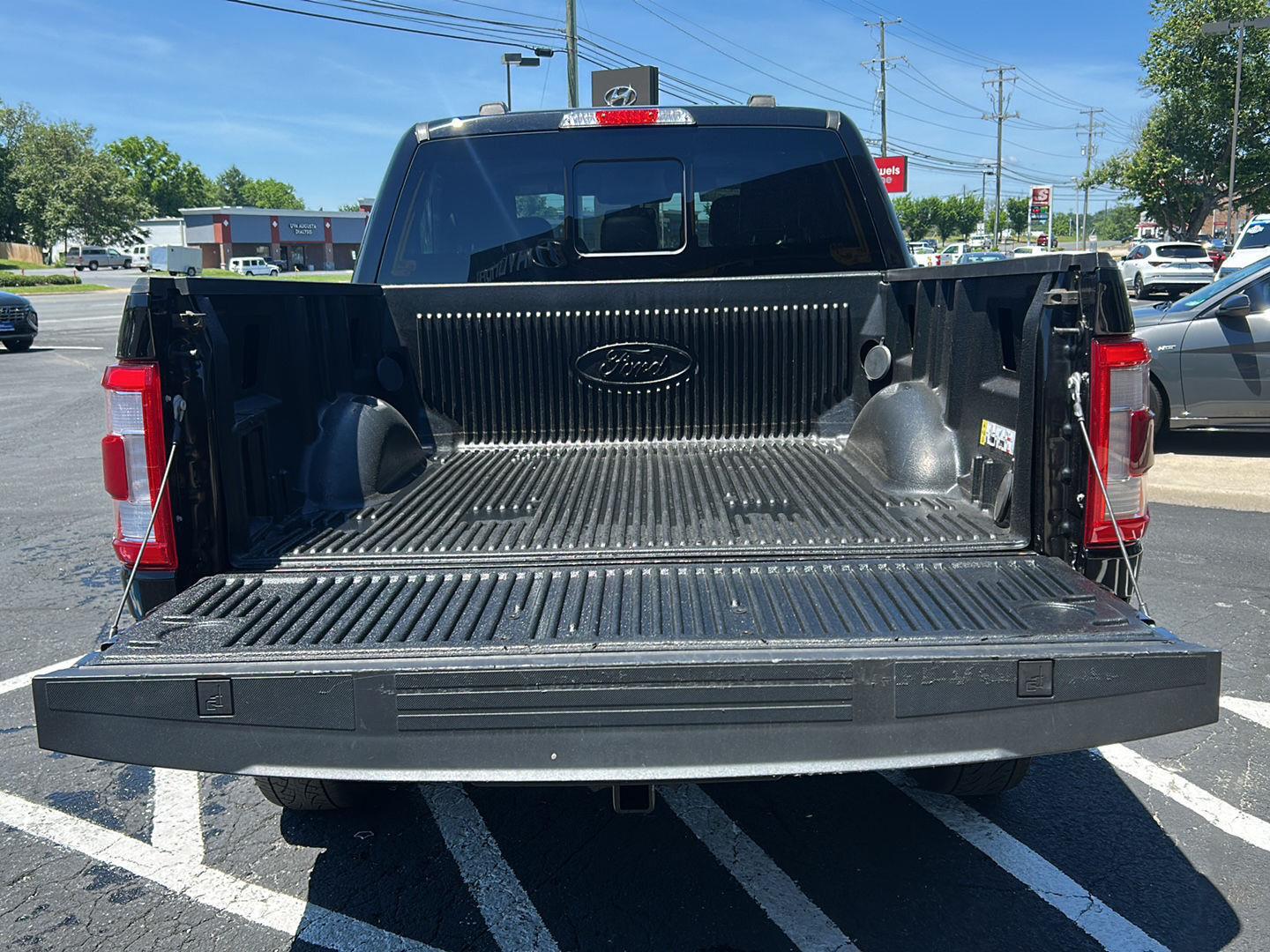 2023 Ford F-150 Lariat - Photo 8