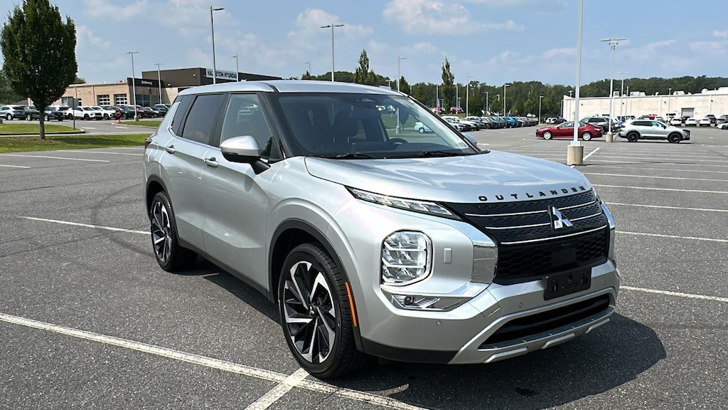 Used 2022 Mitsubishi Outlander SE S-AWC