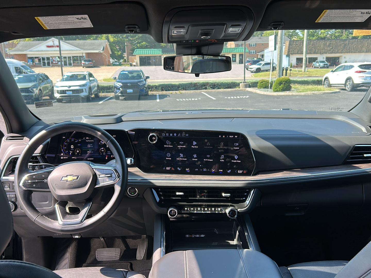 2025 Chevrolet Tahoe LT - Photo 15