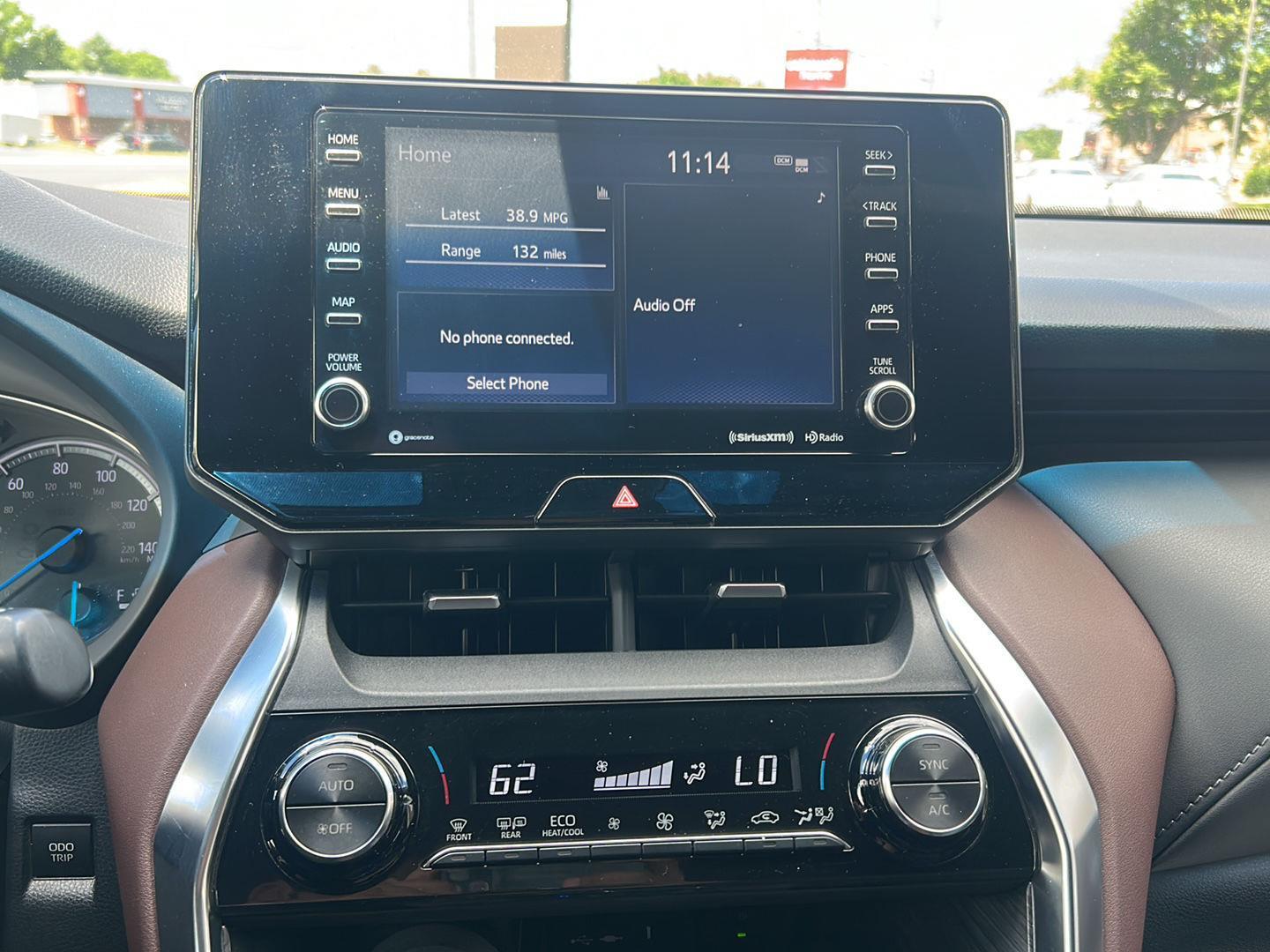 2022 Toyota Venza XLE - Photo 23