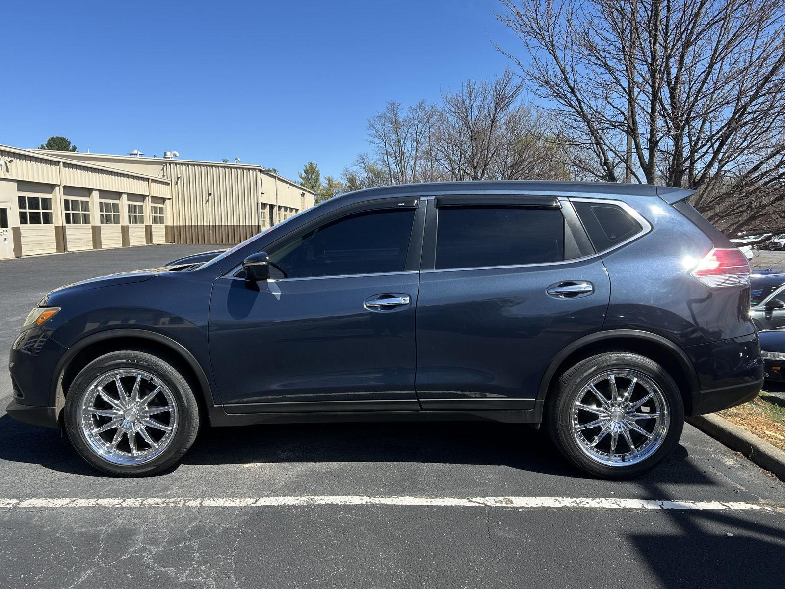 Used 2015 Nissan Rogue S with VIN 5N1AT2MV0FC762261 for sale in Greencastle, PA