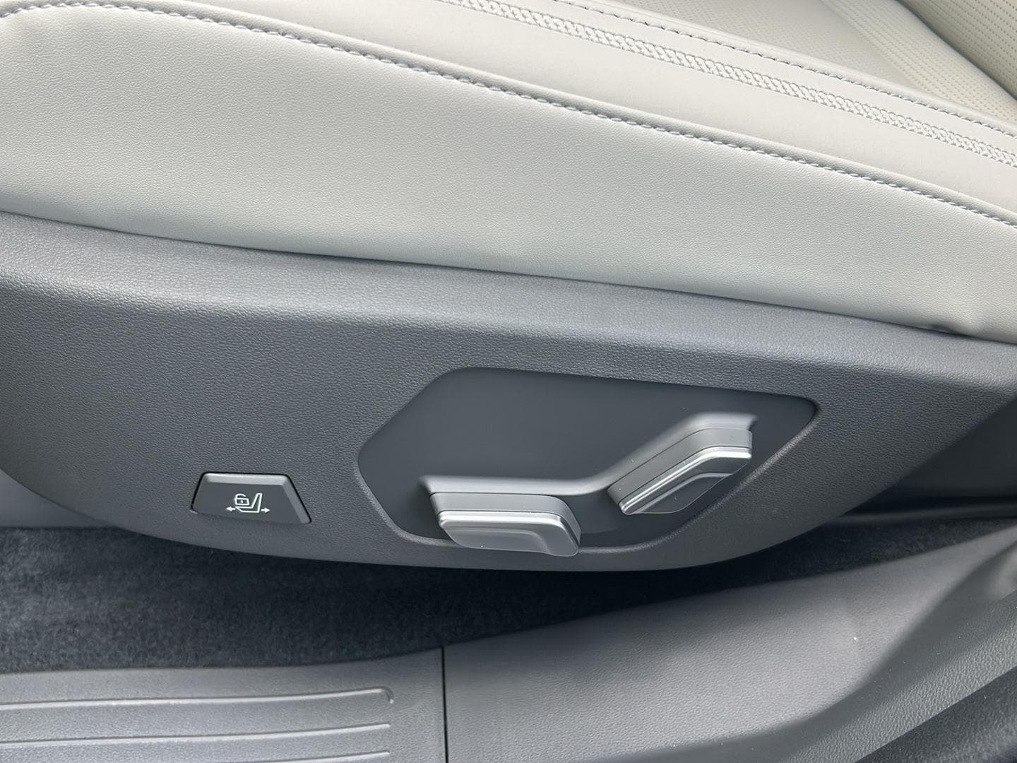 2024 Hyundai Santa Fe Calligraphy - Photo 18