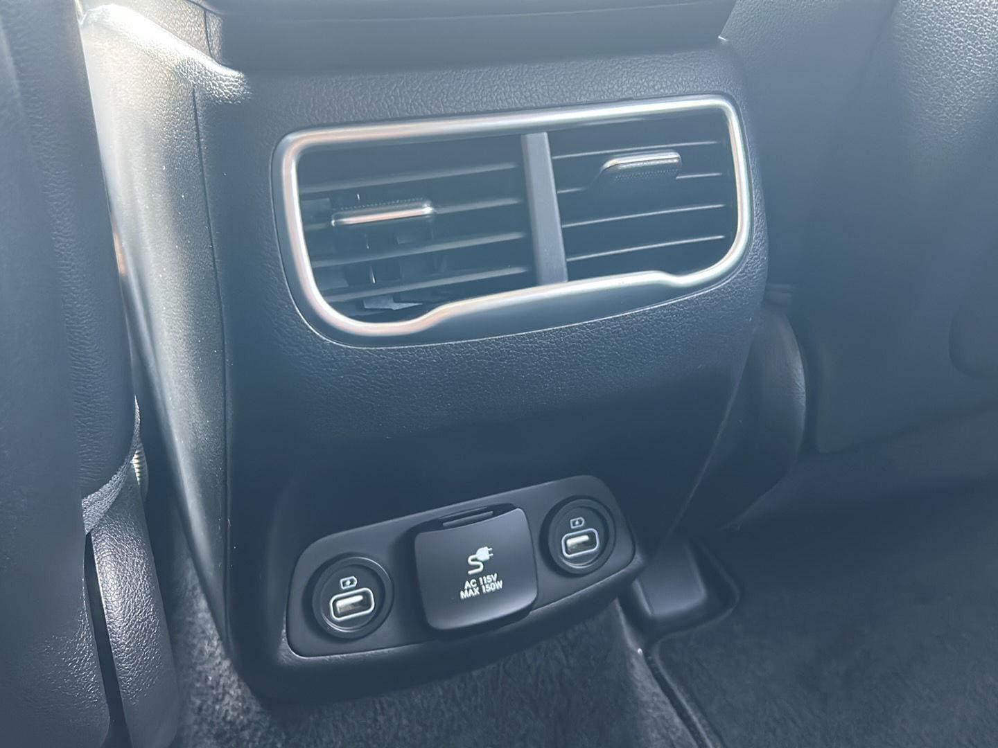 2023 Hyundai Santa Fe Limited HEV - Photo 18