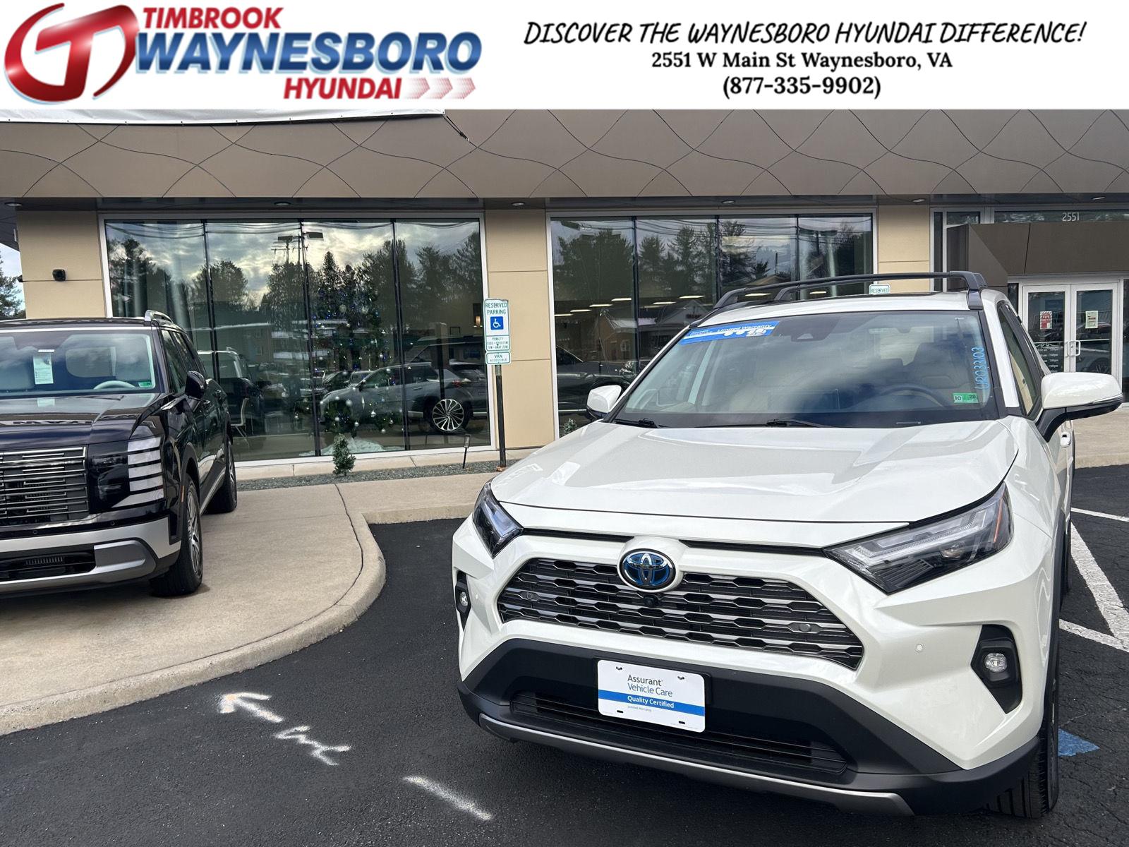 2022 Toyota RAV4 Limited's photo