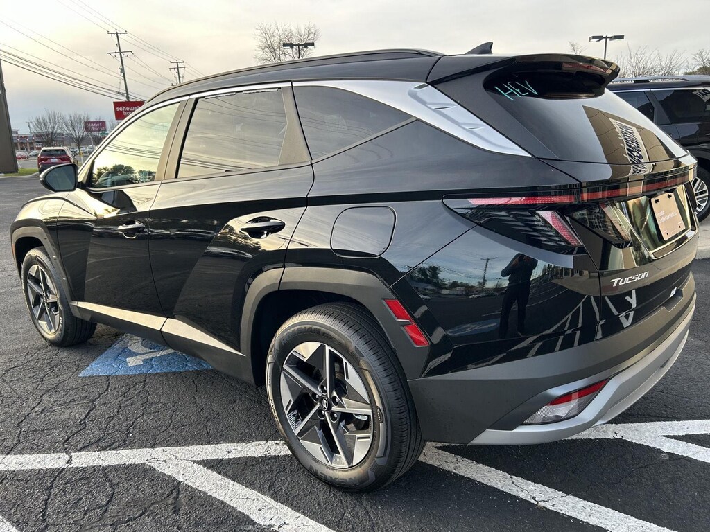 Certified 2025 Hyundai Tucson Hybrid SEL Convenience SUV