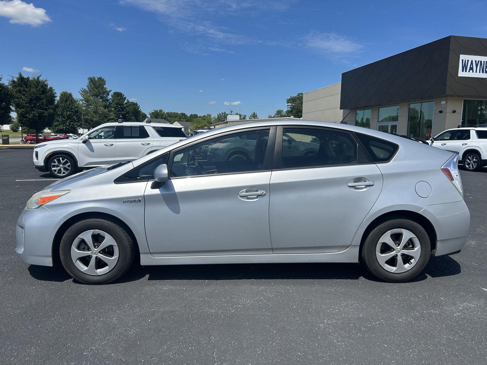 Used 2013 Toyota Prius Two with VIN JTDKN3DU8D5655668 for sale in Greencastle, PA