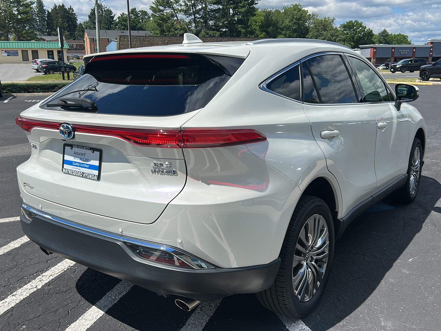 2022 Toyota Venza XLE - Photo 10