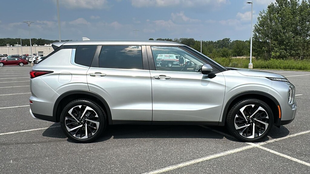 Used 2022 Mitsubishi Outlander SE S-AWC