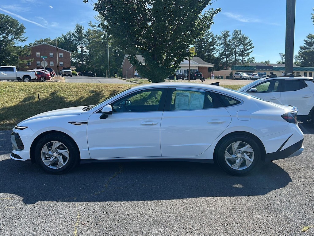 Certified 2025 Hyundai Sonata SE Sedan