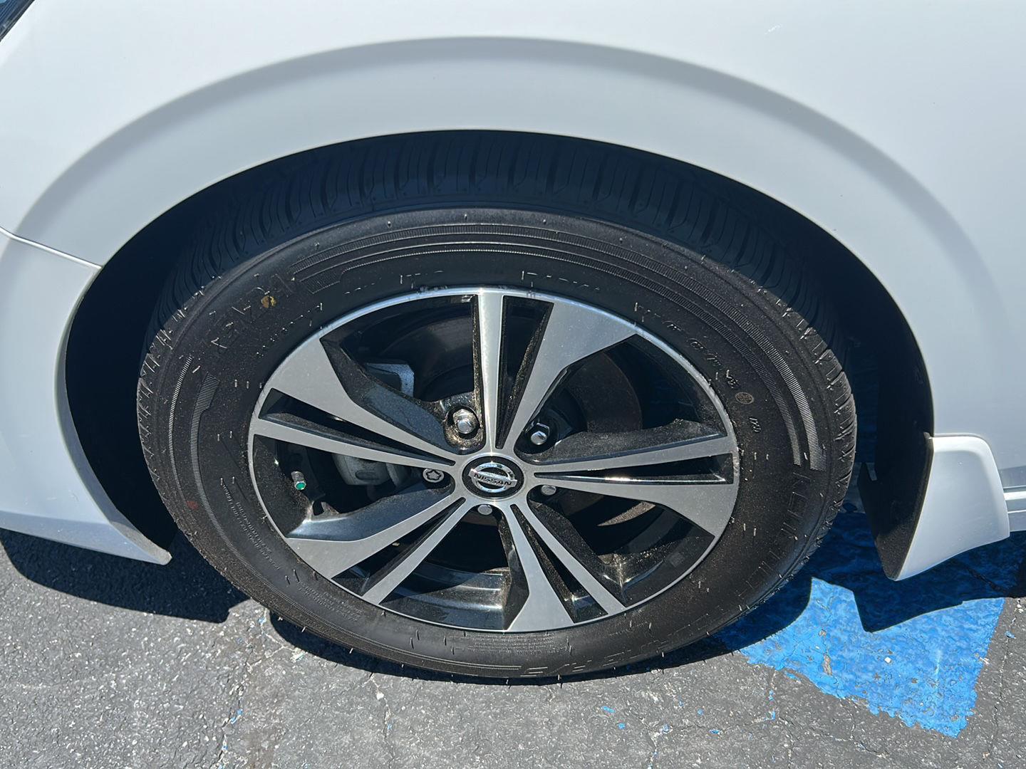 2023 Nissan Sentra SV - Photo 3