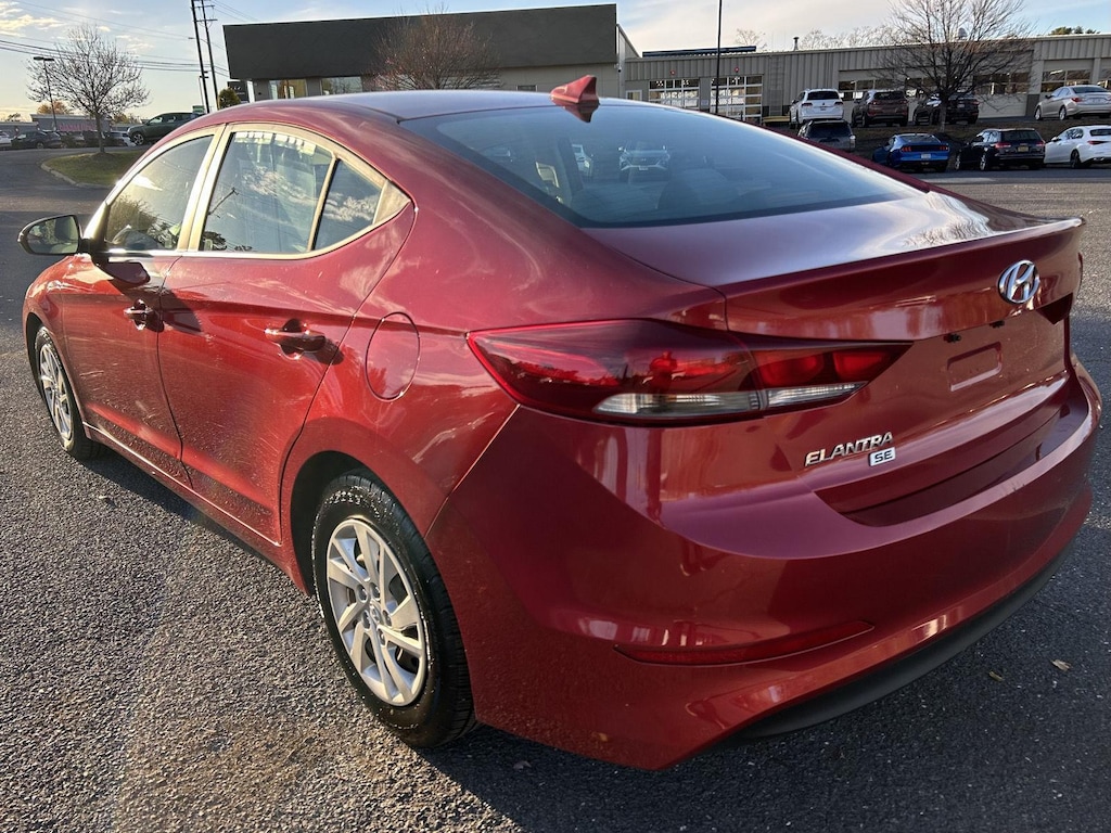 Used 2017 Hyundai Elantra SE Sedan
