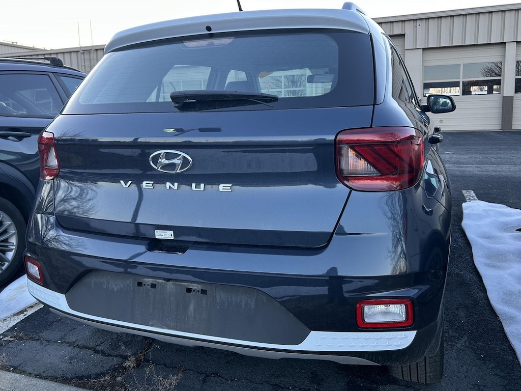 Certified 2024 Hyundai Venue Limited SUV