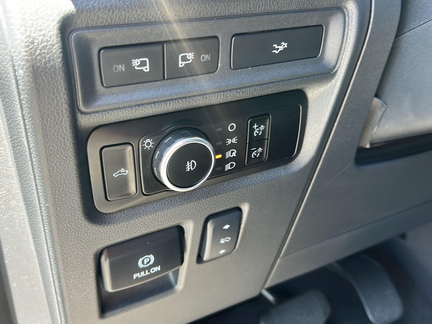 2023 Ford F-150 Lariat - Photo 18