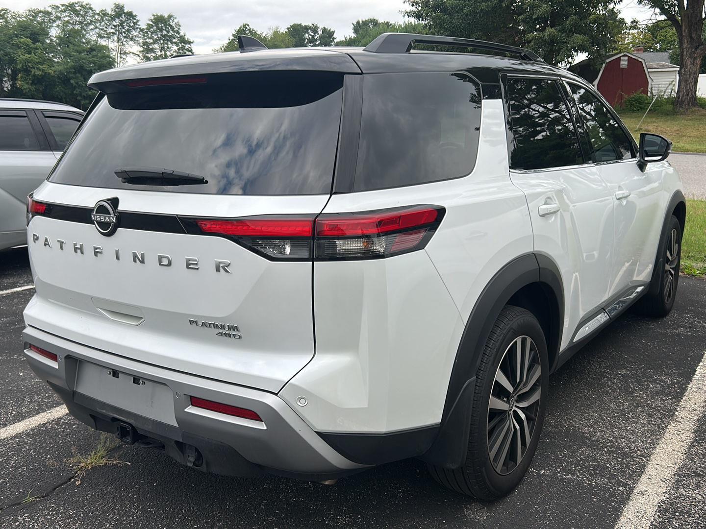 2025 Nissan Pathfinder Platinum - Photo 6
