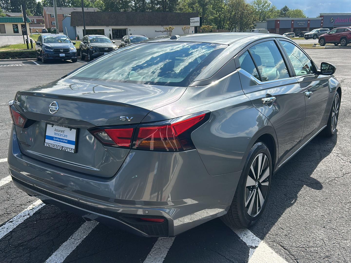 2022 Nissan Altima SV - Photo 8