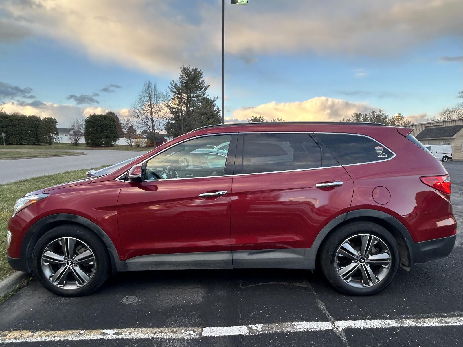 Used 2014 Hyundai Santa Fe Limited with VIN KM8SRDHFXEU077677 for sale in Greencastle, PA