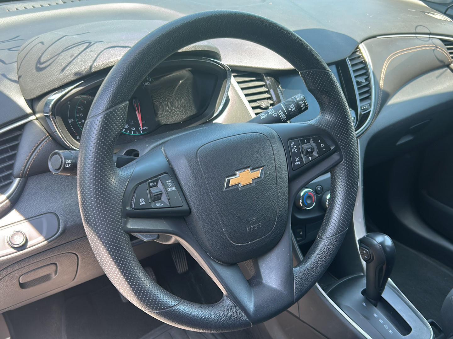 2021 Chevrolet Trax LS - Photo 9