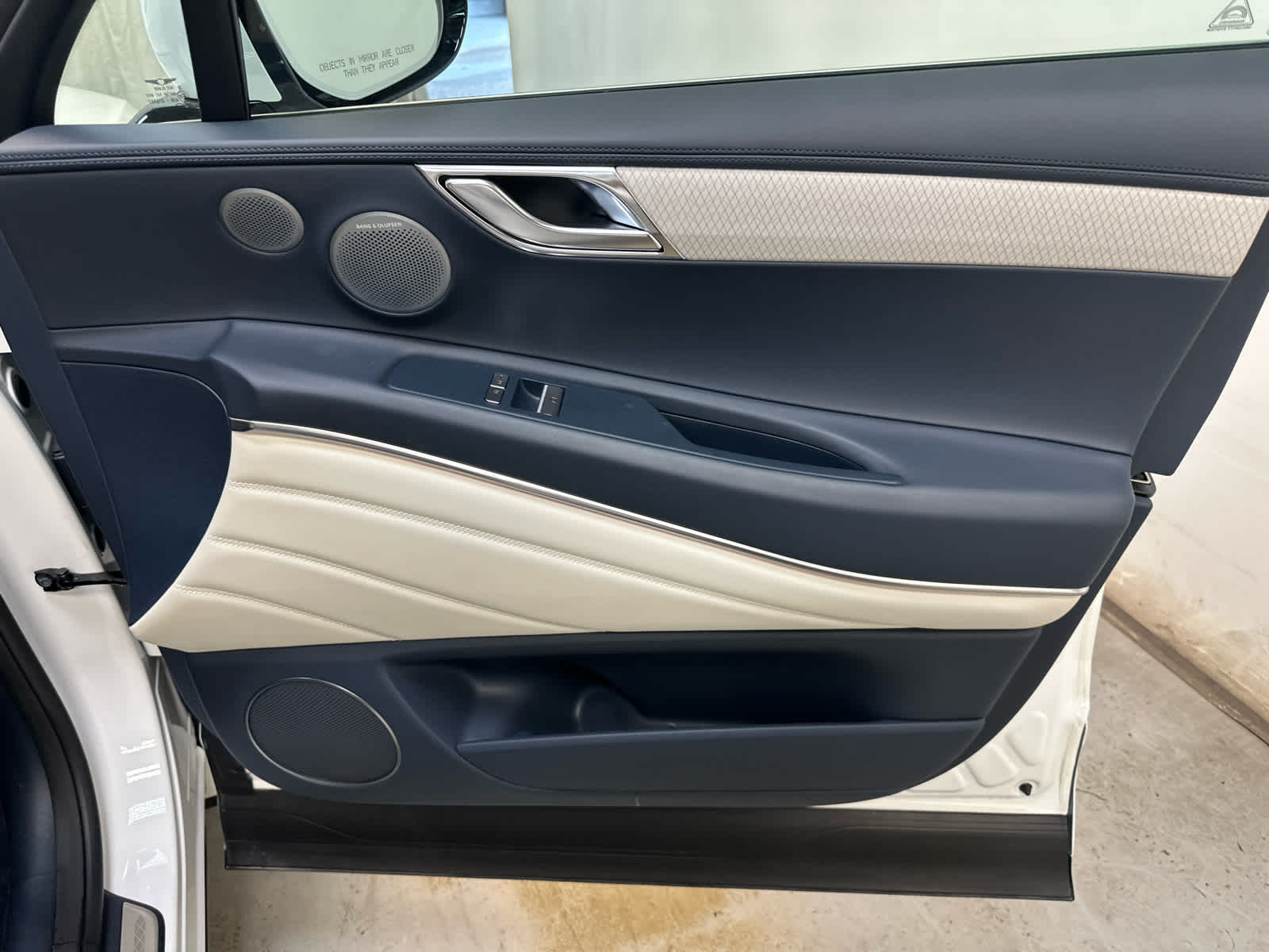 2025 GENESIS GV80 Prestige - Photo 17