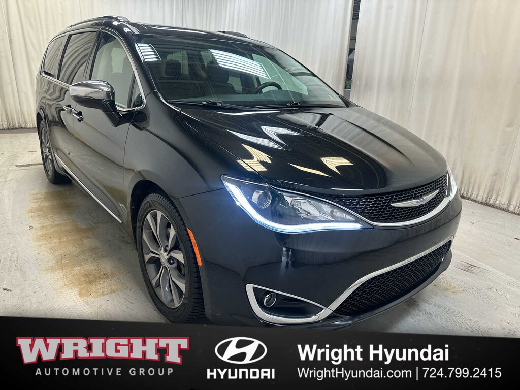 Used 2017 Chrysler Pacifica Limited Van