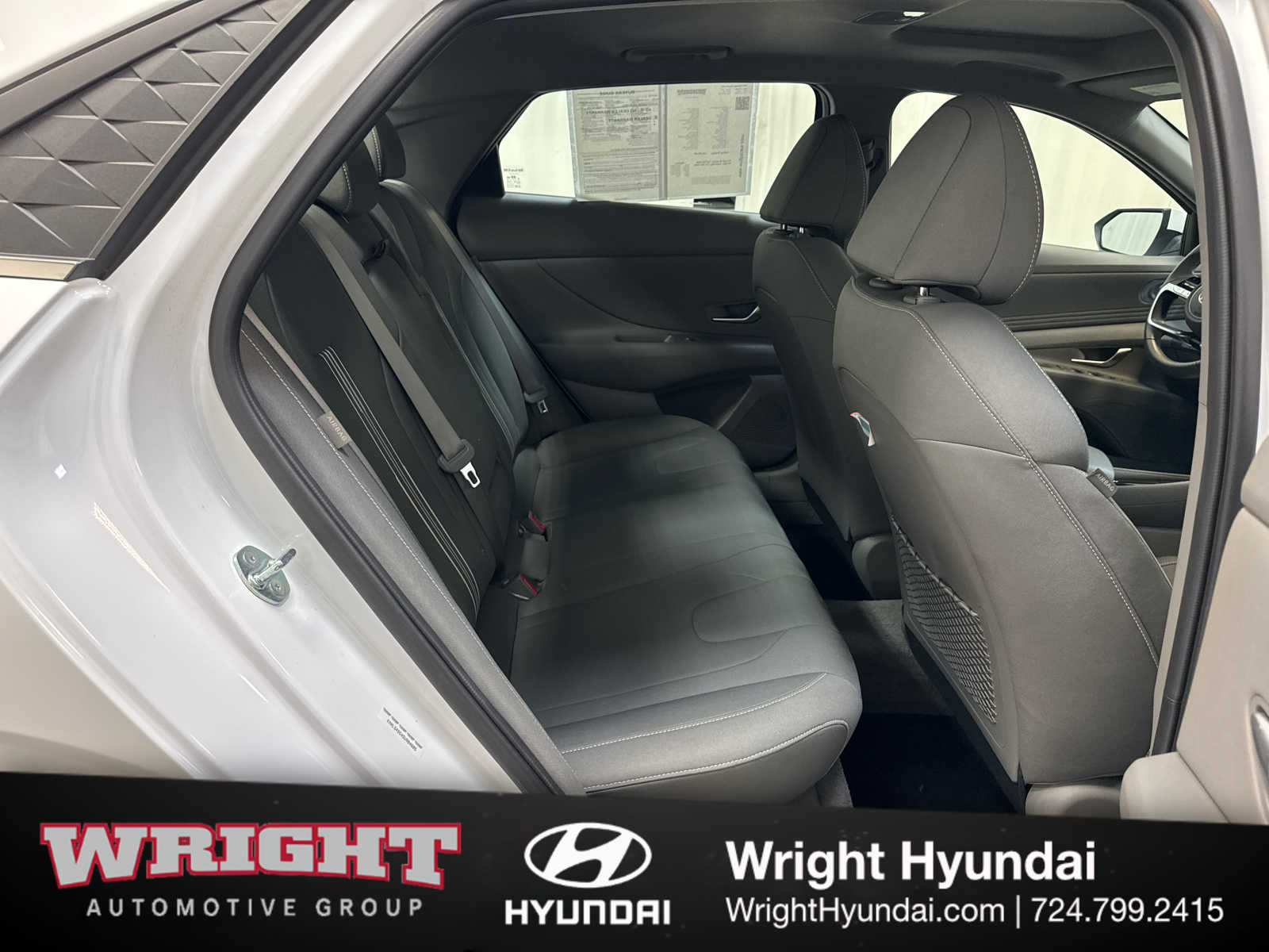 2025 Hyundai Elantra SEL - Photo 16