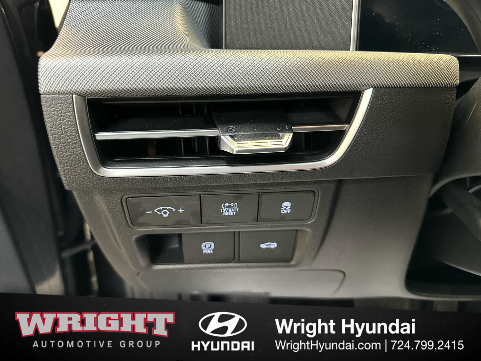 2025 Hyundai Sonata Hybrid SEL - Photo 23