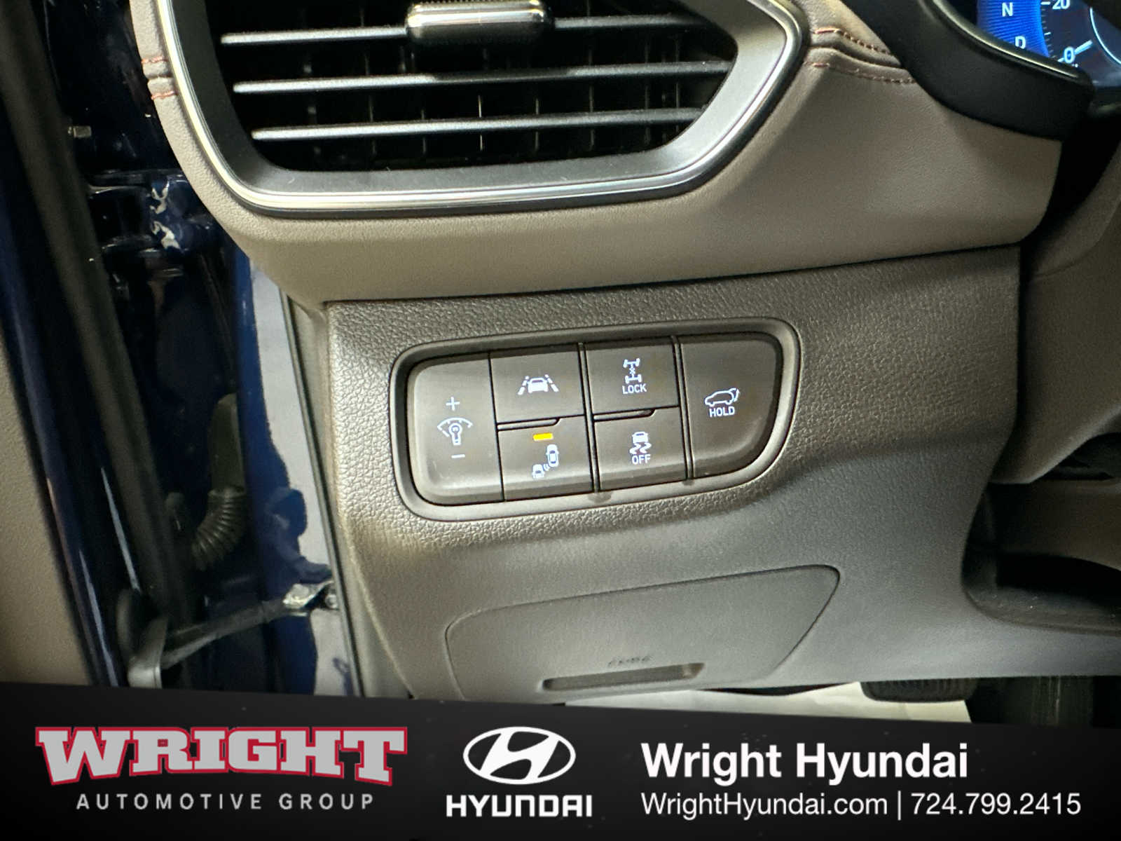 2020 Hyundai Santa Fe Limited - Photo 23