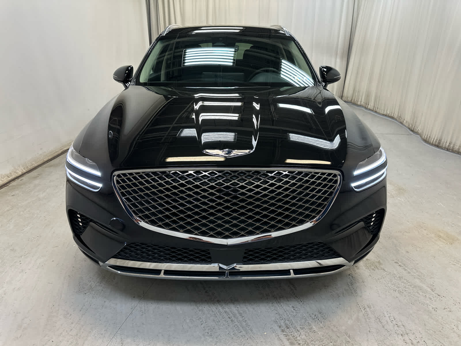 2025 Genesis GV70 2.5T photo 2