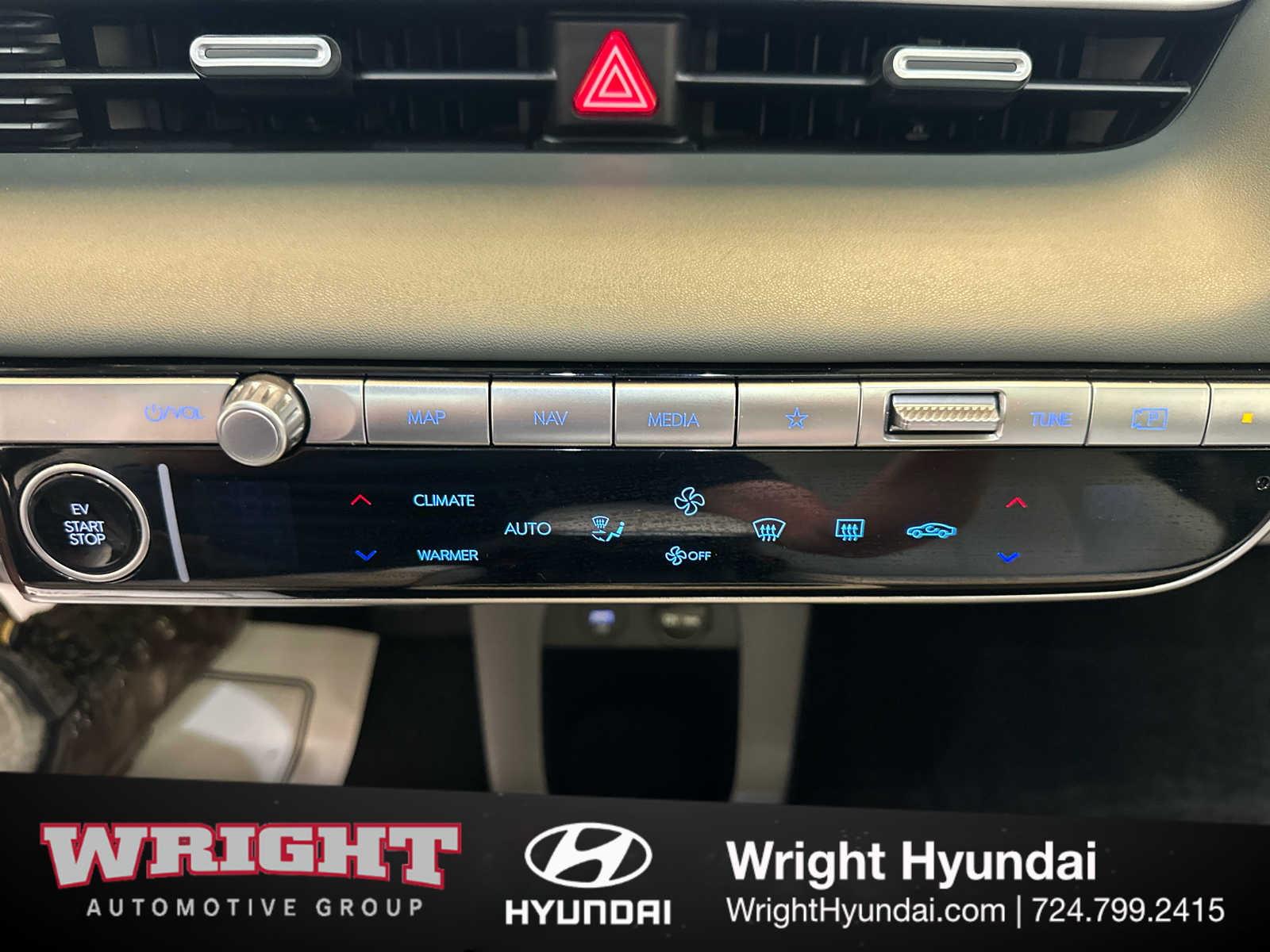 2024 Hyundai IONIQ 5 Limited - Photo 40