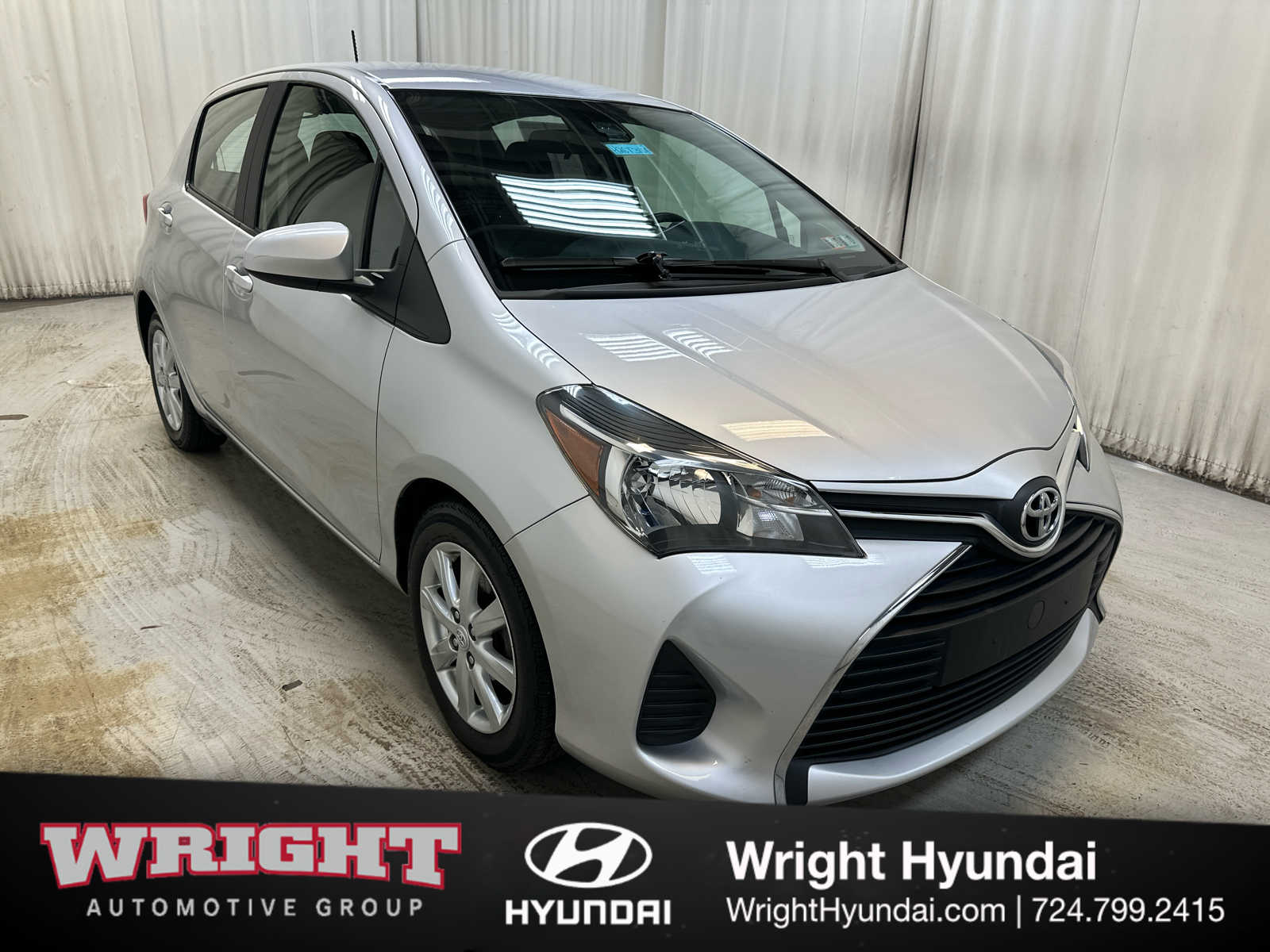 2017 Toyota Yaris LE 5-Door Liftback AT's photo