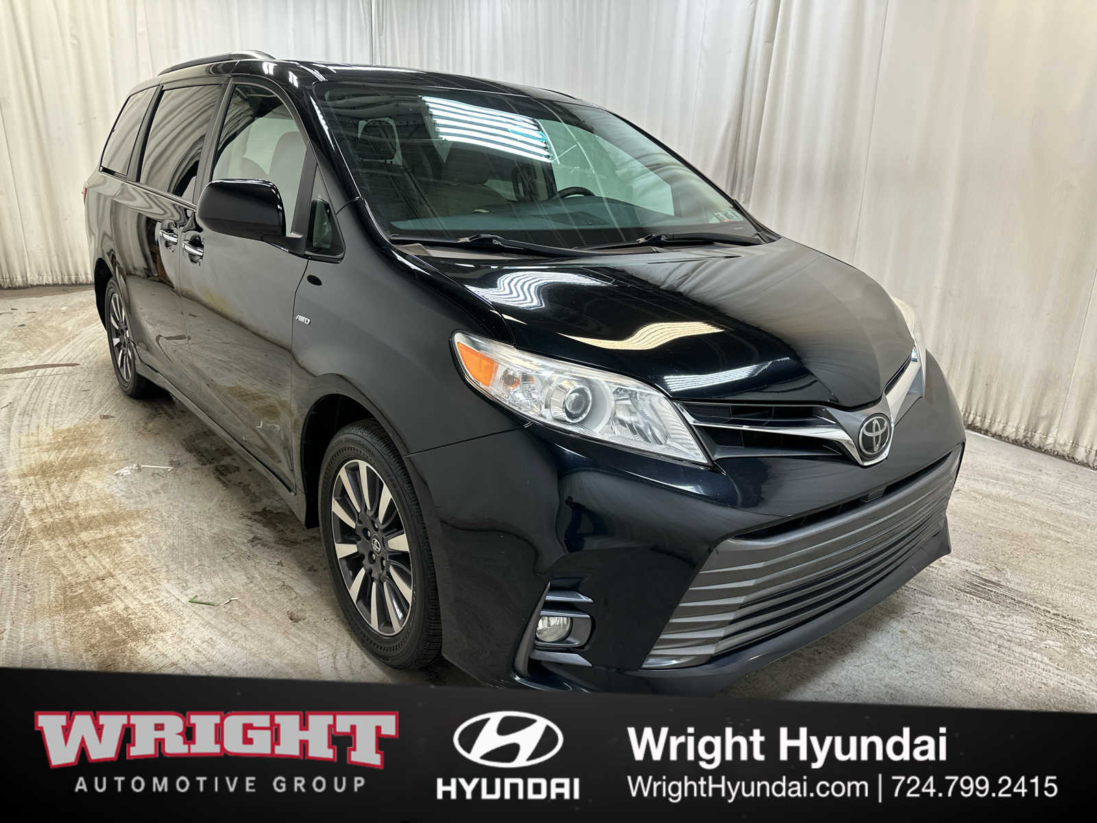 2020 Toyota Sienna XLE