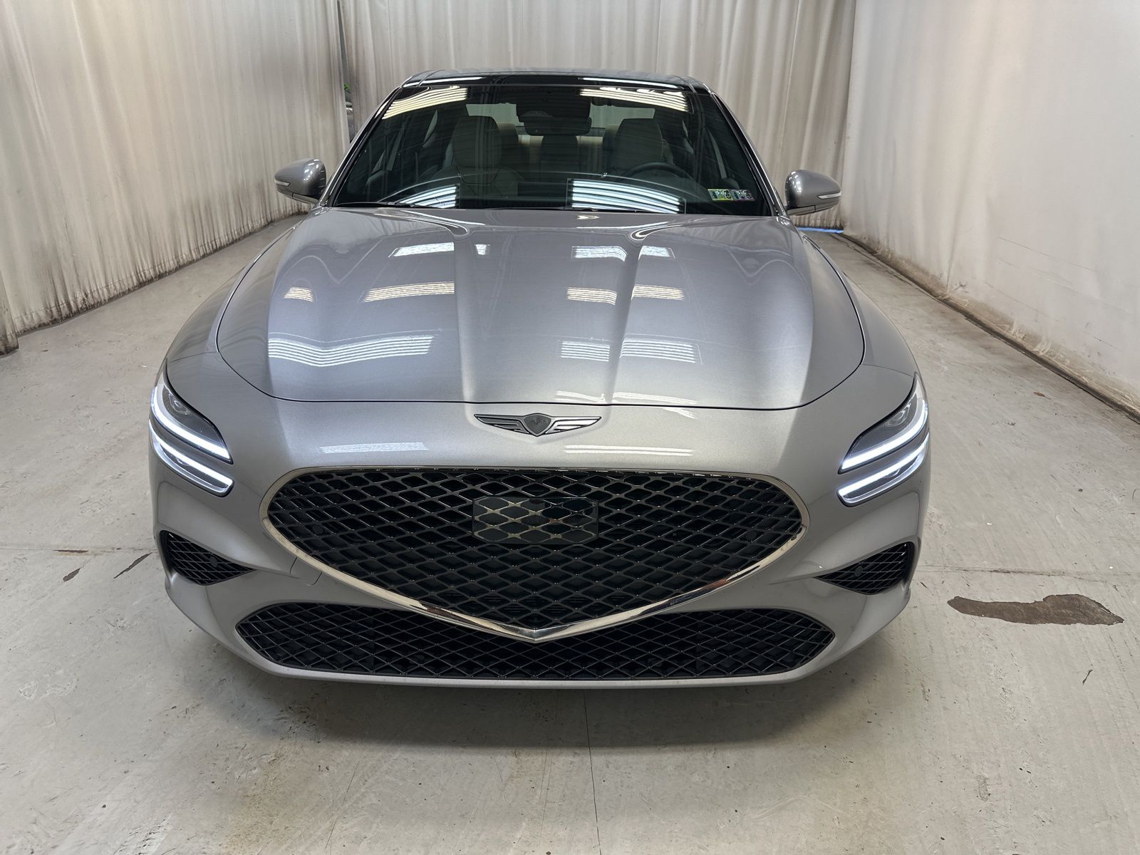2025 Genesis G70 2.5T photo 2