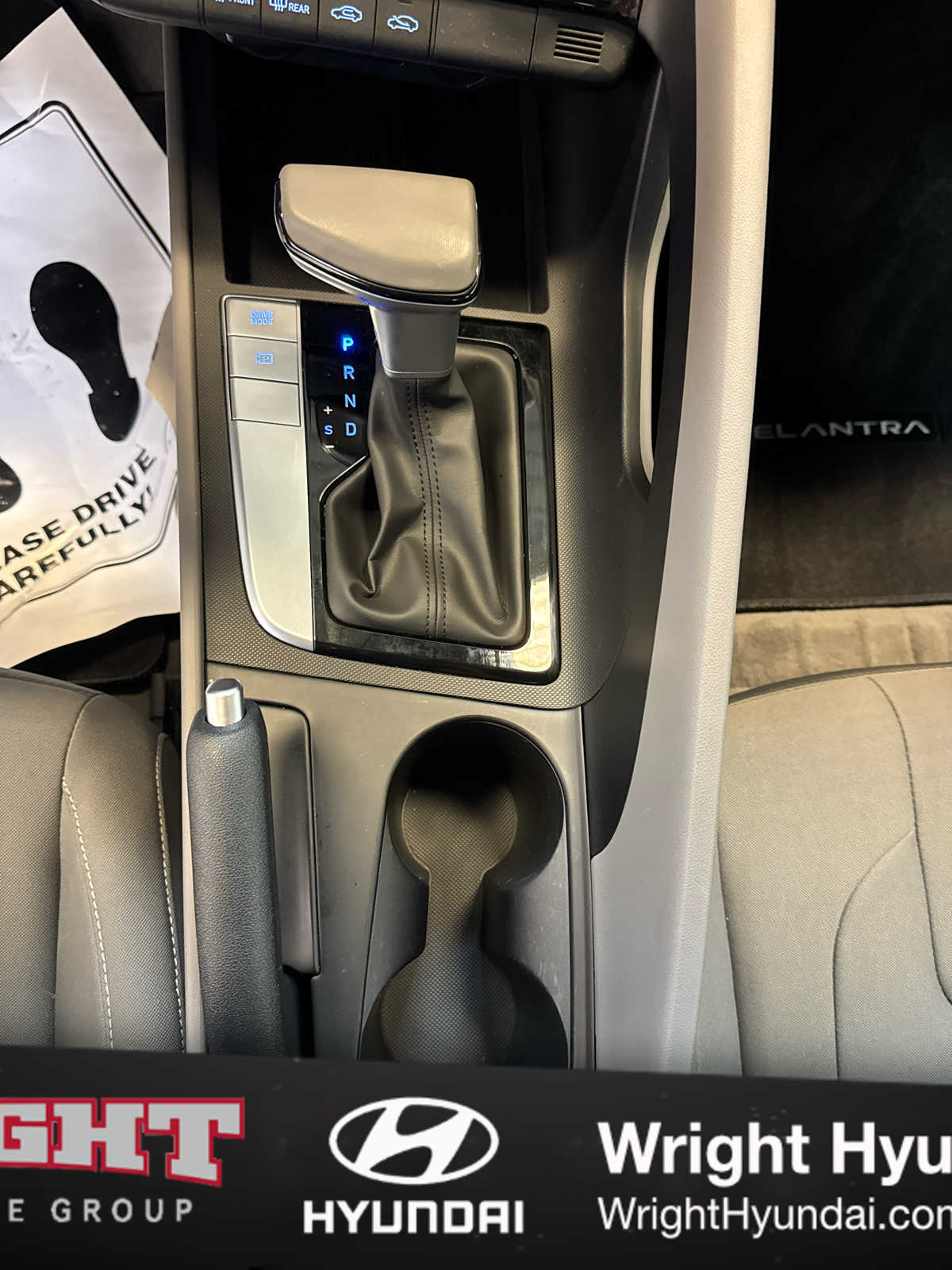 2025 Hyundai Elantra SEL - Photo 29