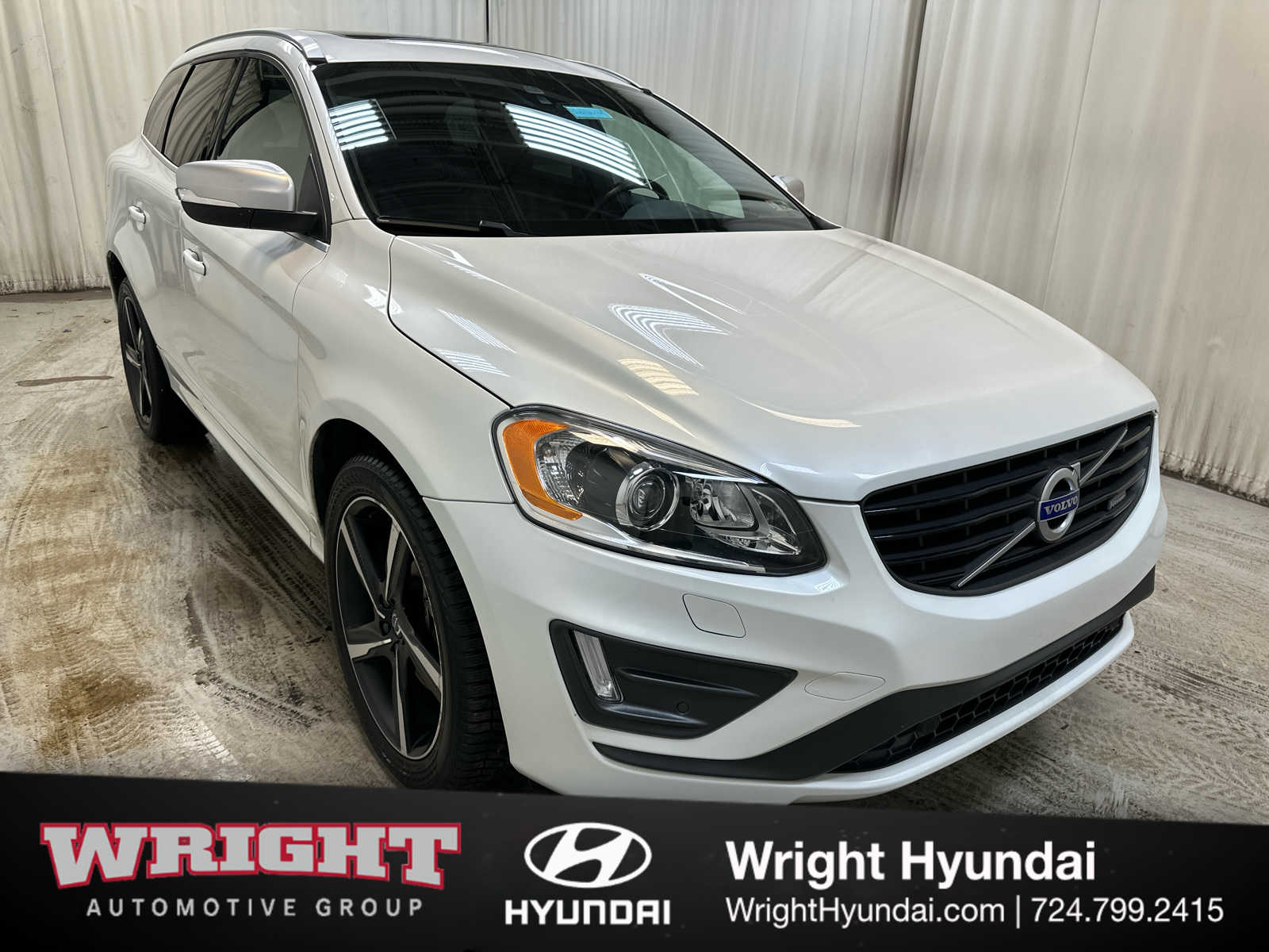 2015 Volvo XC60 T6 R-Design's photo