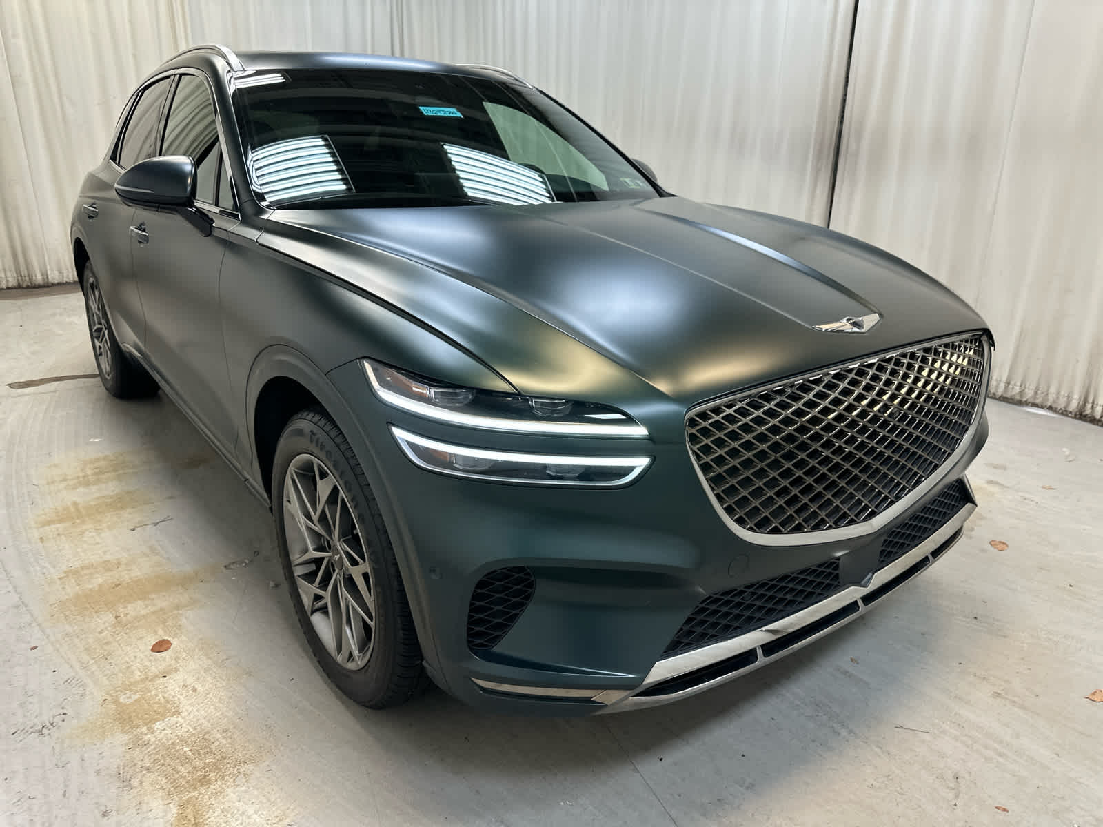 2022 GENESIS GV70 Standard's photo