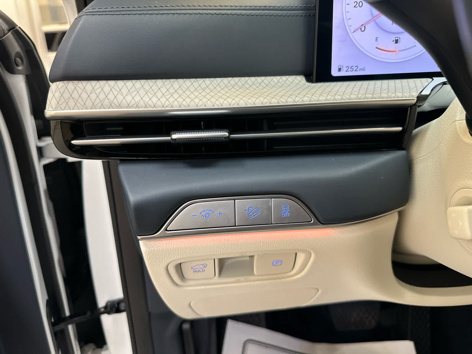 2025 GENESIS GV80 Prestige - Photo 23