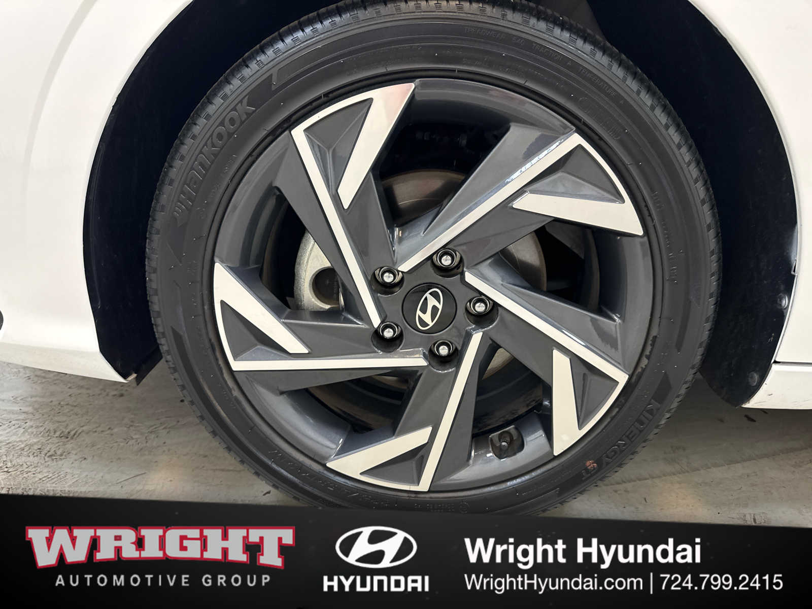 2025 Hyundai Elantra SEL - Photo 8