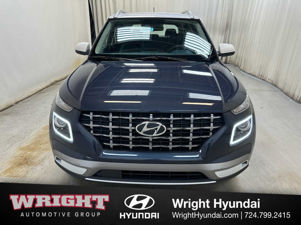 Used 2023 Hyundai Venue Limited SUV