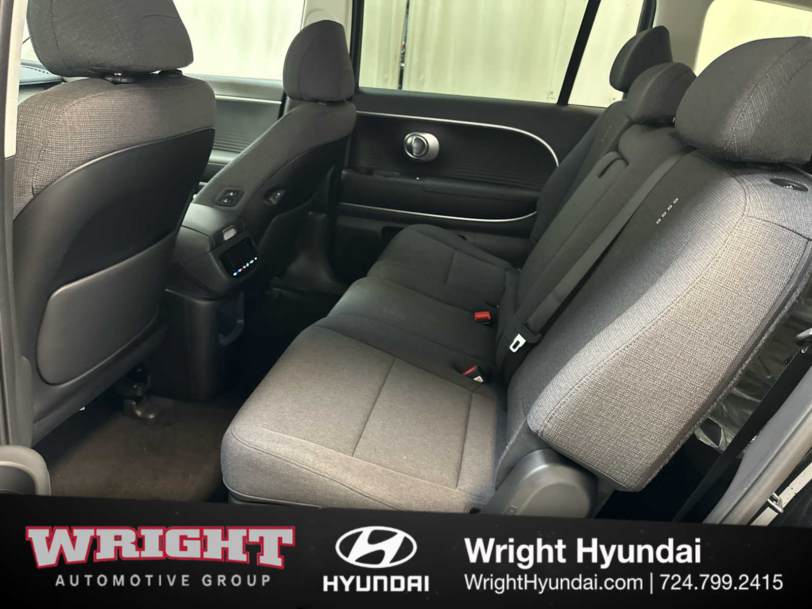 2026 Hyundai IONIQ 9 SE - Photo 9