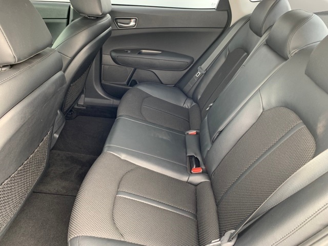 2019 KIA OPTIMA - Image 18